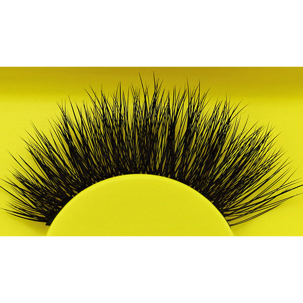 Boldface Lashes - Surprise Me (Close Up)