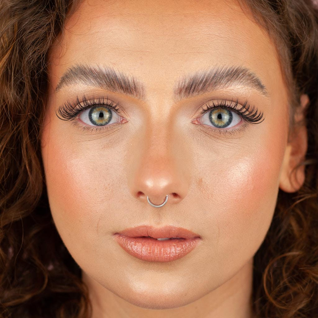 Boldface Lashes - Yours Truly (Model Shot 3)