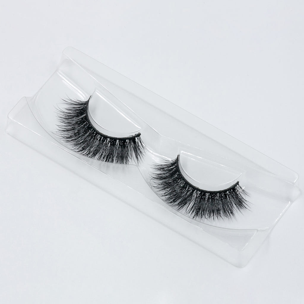 Doll Beauty Lashes - Jasmine (Angled Tray Shot)