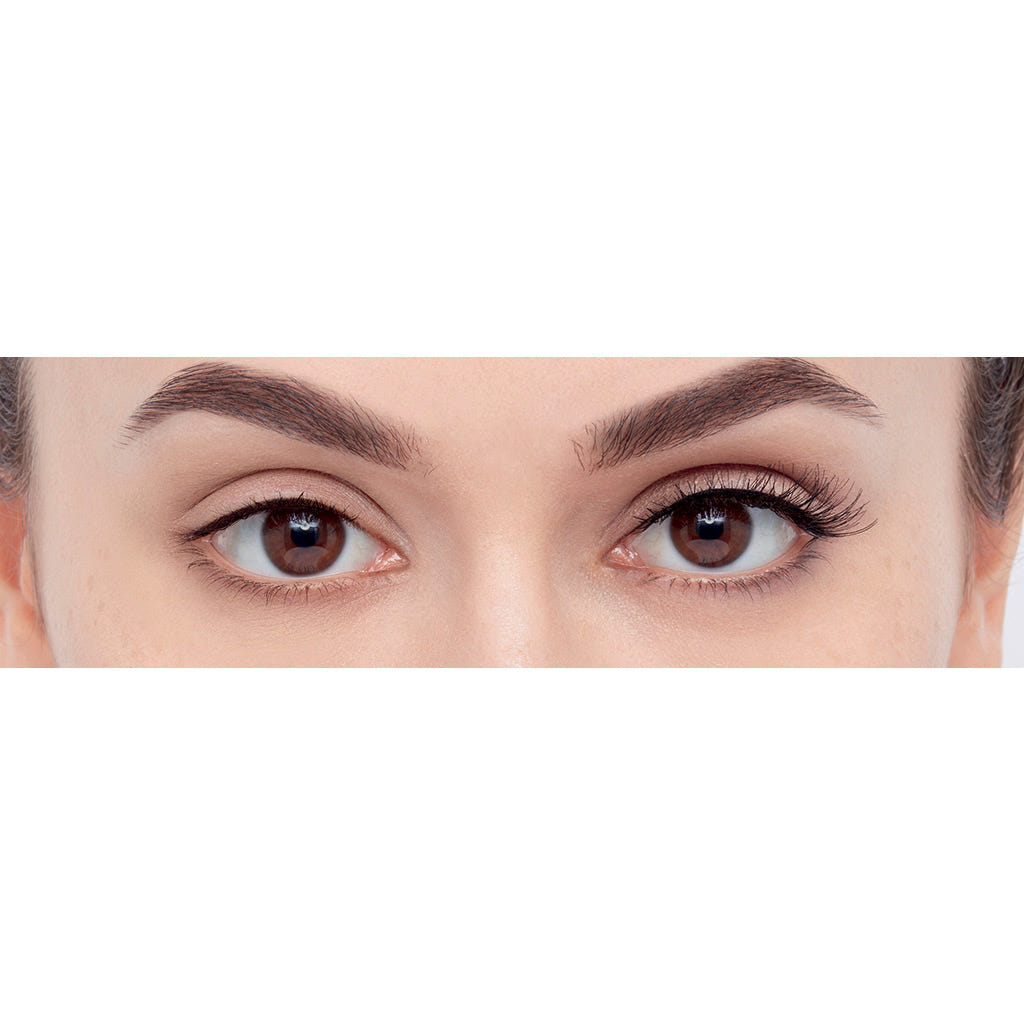 Eylure Fluttery Light Lashes 117 Multipack (Model Shot)