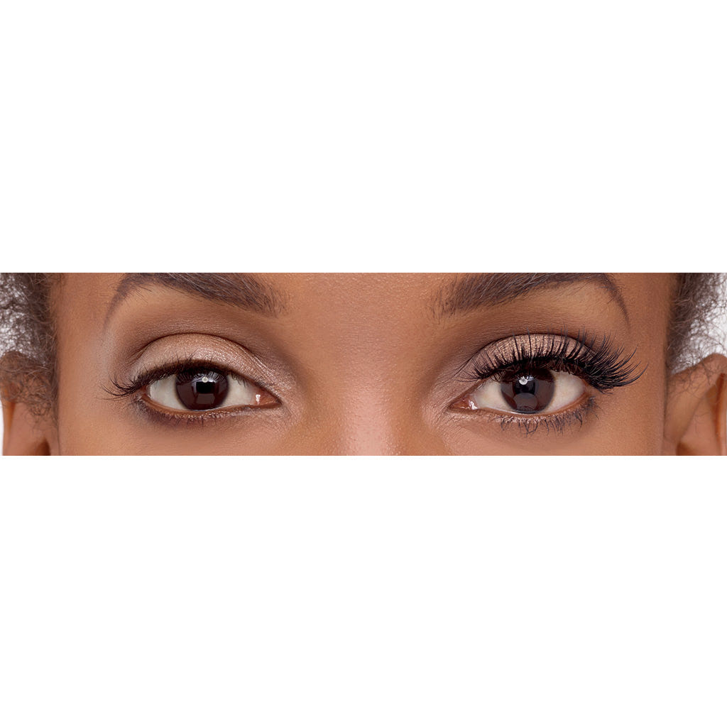 Eylure Dramatic Lashes 126 Twin Pack (Model Shot)