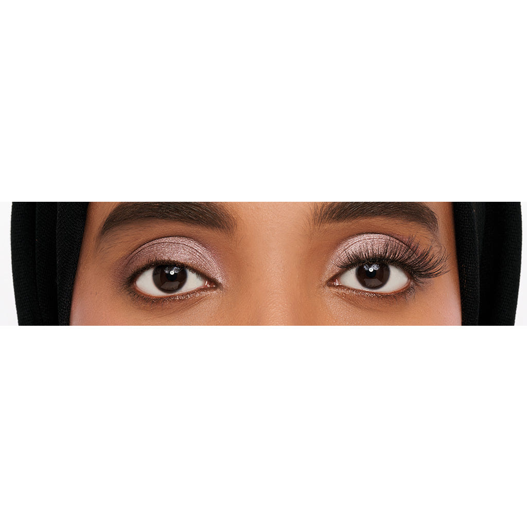 Eylure Eco Lash and Stash False Eyelashes - Go To Lashes (Model Shot)