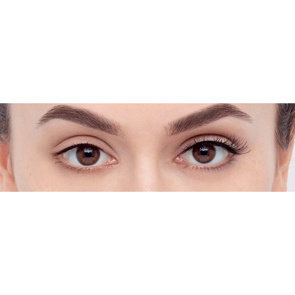 Eylure Texture Lashes 117 (Model Shot)