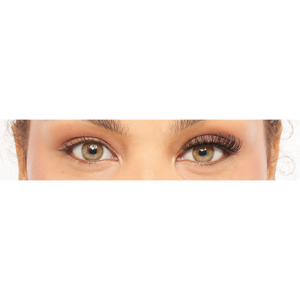 Eylure Volume Lashes - 113 (Model Shot)