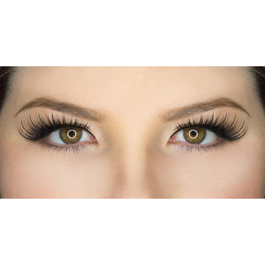 House of Lashes - Noir Fairy - Model Shot 1
