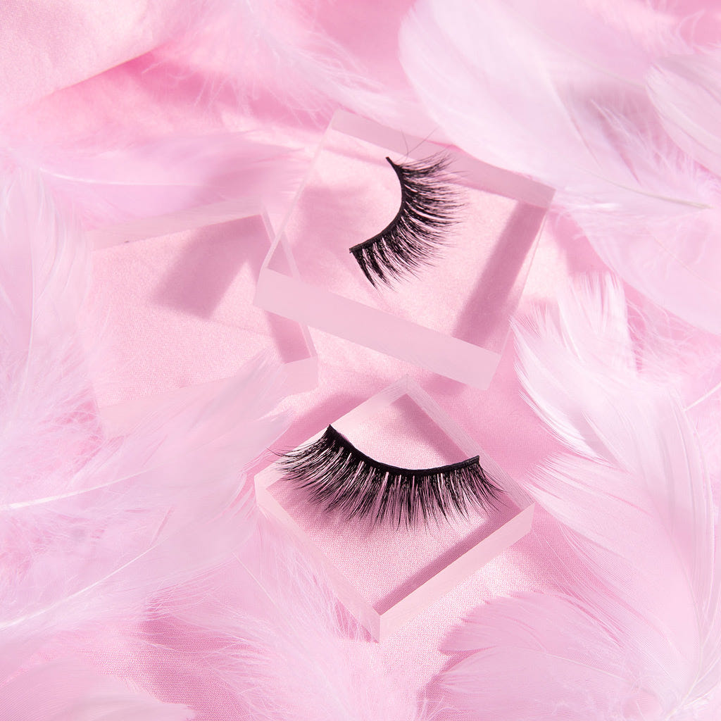 Invogue False Eyelashes - Birthday Glam (Lifestyle 3)
