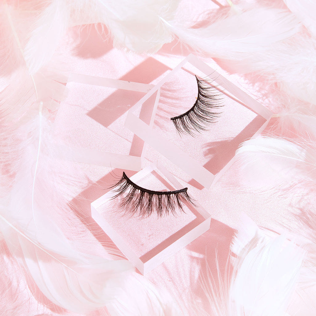 Invogue False Eyelashes Holiday Feels Multipack (3 Pairs) - Lifestyle 3