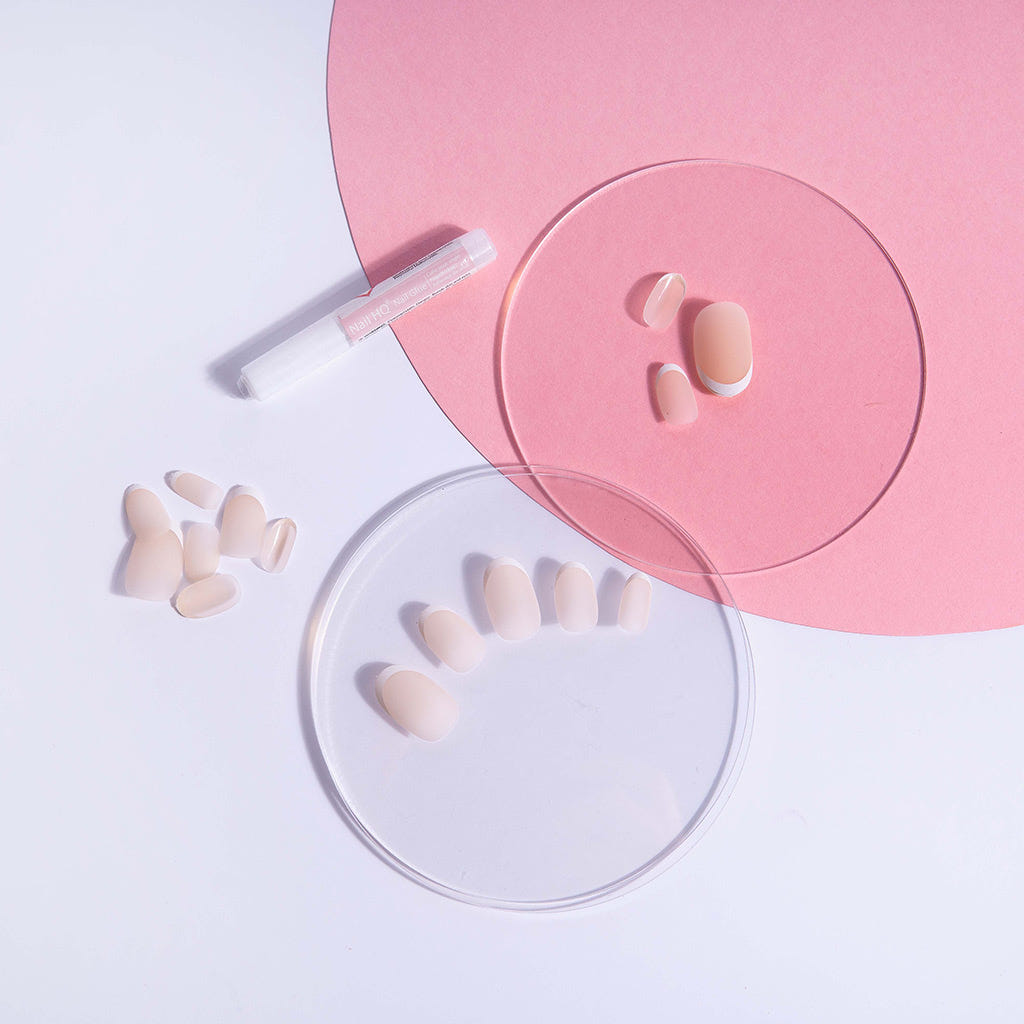 Nail HQ False Nails Oval - French (Lifestyle)