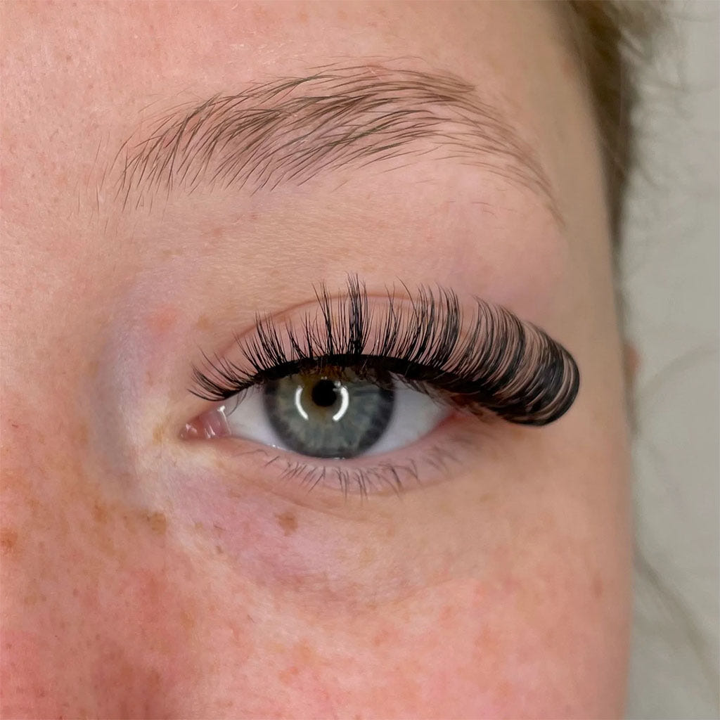 Unicorn Cosmetics 3D Faux Mink Lashes - 4 Real (Model Shot 2)
