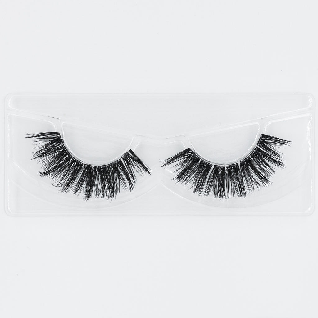 Unicorn Cosmetics 3D Faux Mink Lashes - Not Basic (Tray Shot)