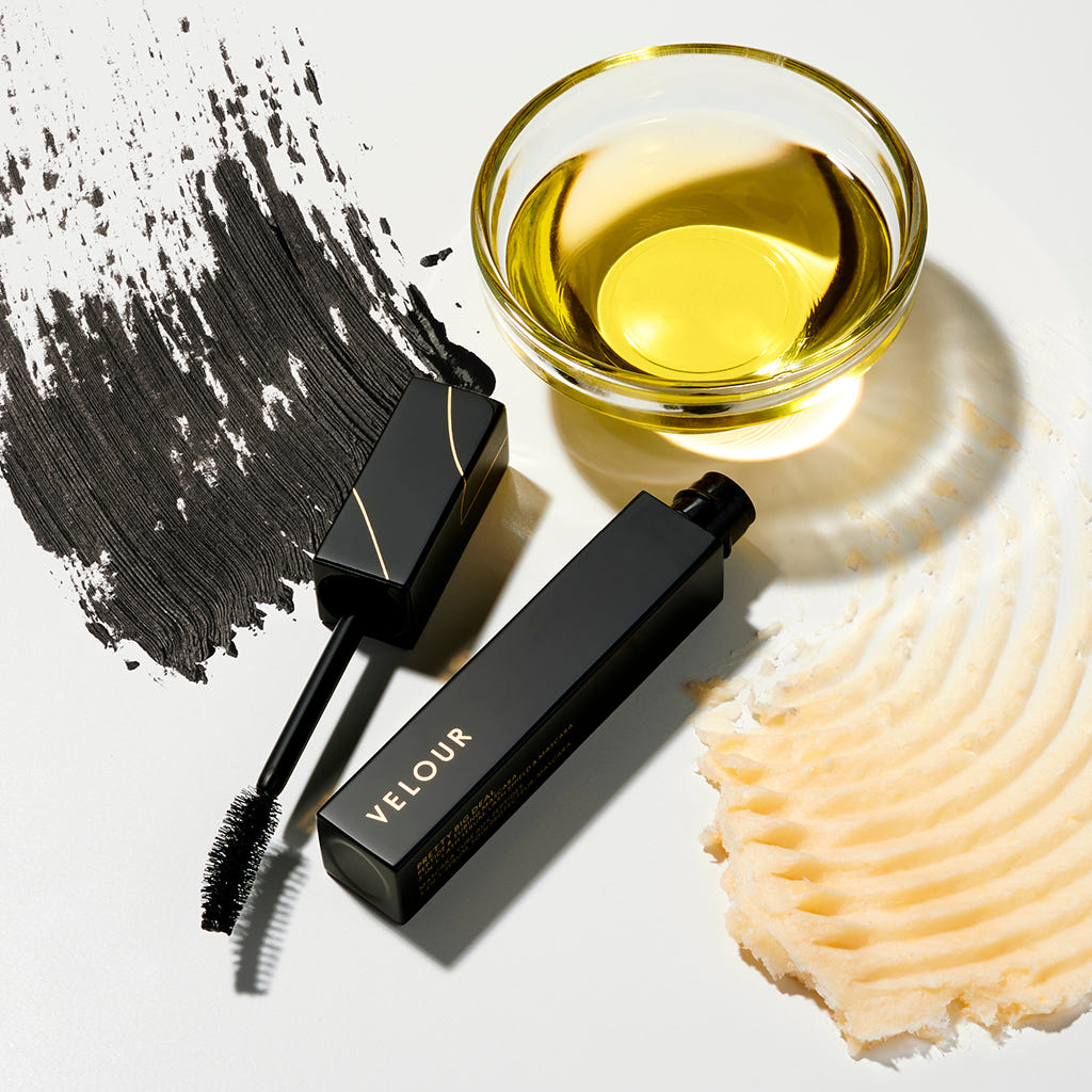 Velour Pretty Big Deal Mascara (9ml) - Lifestyle shot